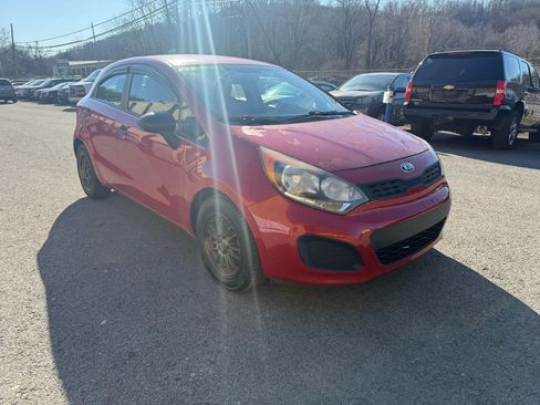 Used 2013 Kia Rio LX w/ PWR Pkg image 3