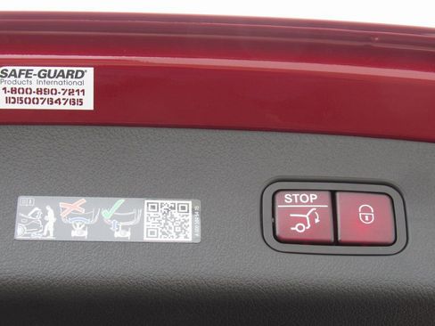 New 2025 Mercedes-Benz GLC 300 4MATIC image 24