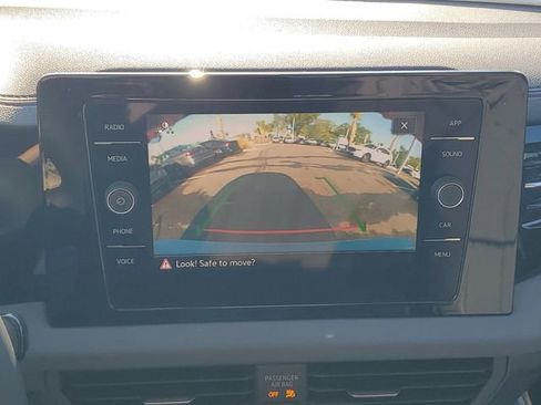 New 2026 Volkswagen Jetta SE FWD image 23