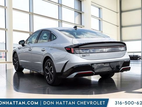 Used 2025 Hyundai Sonata SEL FWD image 26