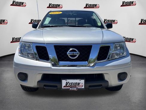 Used 2019 Nissan Frontier SV AWD/4WD image 2