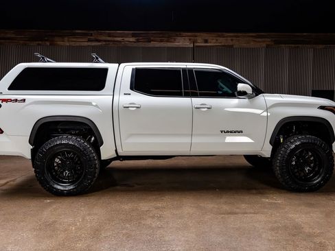 Used 2022 Toyota Tundra SR5 image 11