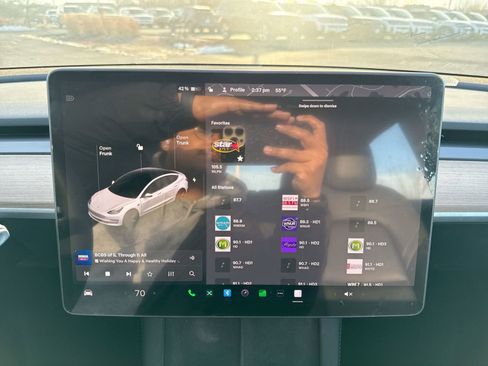 Used 2022 Tesla Model 3 image 14