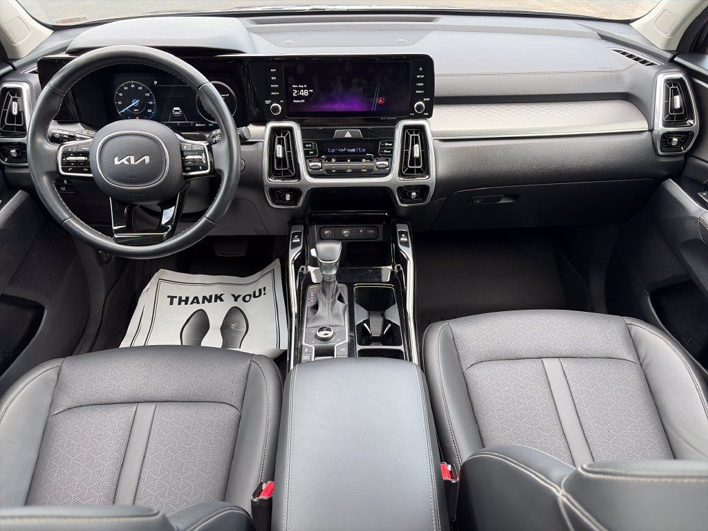Used 2023 Kia Sorento SX AWD/4WD image 15