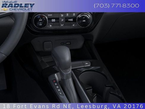 New 2026 Chevrolet Trax LT w/ Sunroof Package image 23