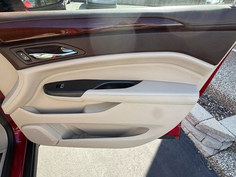 Used 2015 Cadillac SRX Luxury w/ Driver Awareness Package FWD image 21