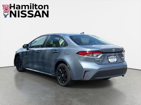 Used 2023 Toyota Corolla LE FWD image 4