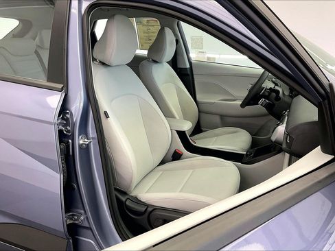 Used 2024 Hyundai Kona SE FWD image 6