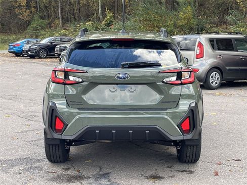 Used 2026 Subaru Crosstrek 2.5i Premium AWD/4WD image 4