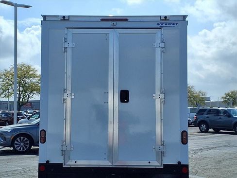 New 2025 GMC Savana 3500 w/ Power Convenience Package image 25