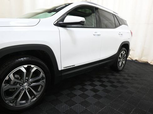 Used 2021 GMC Terrain SLT w/ LPO, Floor Liner Package image 21