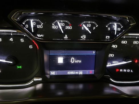 Used 2019 GMC Sierra 1500 SLT w/ SLT Premium Plus Package AWD/4WD image 10
