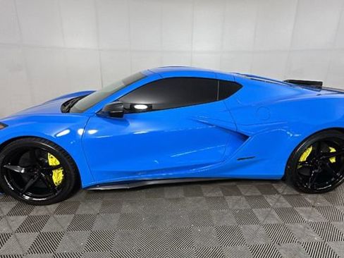 Used 2024 Chevrolet Corvette E-Ray w/ ZER Performance Package AWD/4WD image 7
