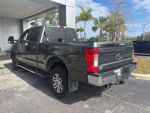 Used 2019 Ford F250 Lariat w/ Lariat Value Package image 3