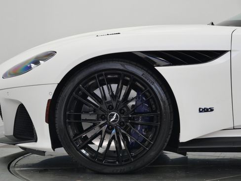 Used 2020 Aston Martin DBS Superleggera RWD image 60