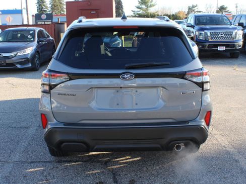 New 2025 Subaru Forester Touring image 6