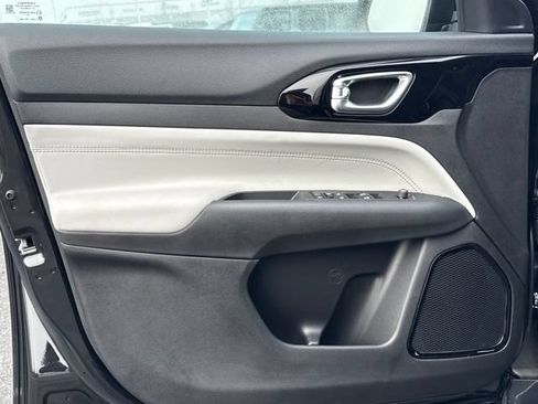 New 2026 Jeep Compass Limited AWD/4WD image 18