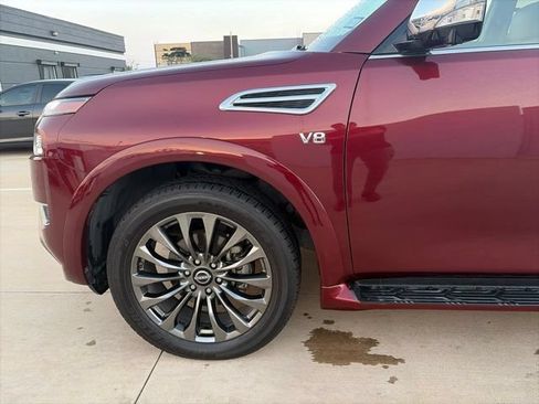 Used 2021 Nissan Armada Platinum w/ Captain's Chairs Package RWD image 3