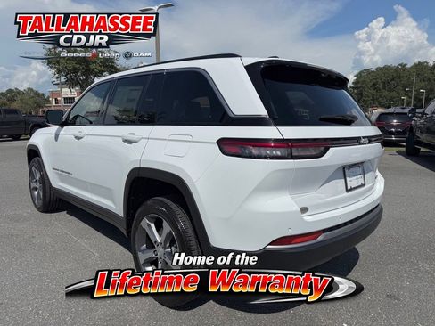 New 2026 Jeep Grand Cherokee Limited w/ Luxury Tech Group II RWD image 7