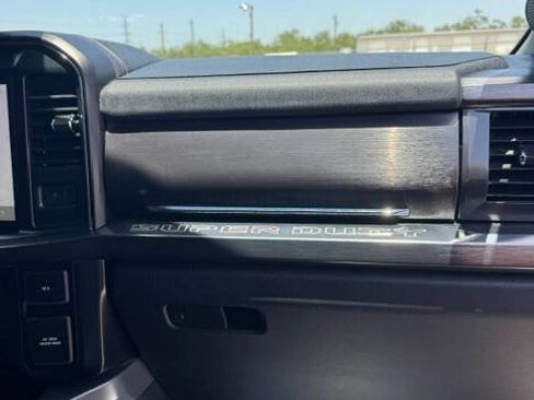 Used 2025 Ford F250 Lariat w/ FX4 Off-Road Package AWD/4WD image 35
