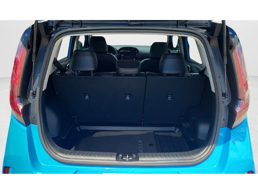 Used 2024 Kia Soul GT-Line FWD image 9