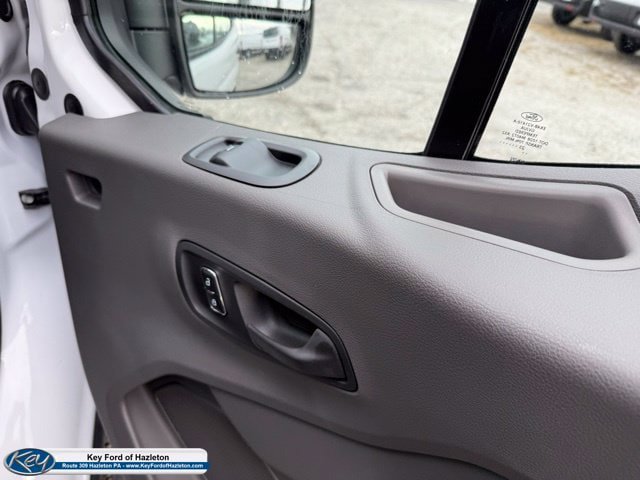 Used 2025 Ford Transit 350 148 Low Roof AWD image 36