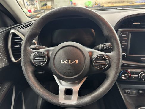 Used 2024 Kia Soul LX w/ Option Group 015 image 19