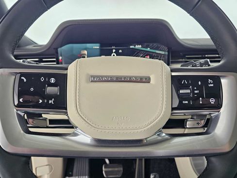 Used 2026 Land Rover Range Rover SE AWD/4WD image 22