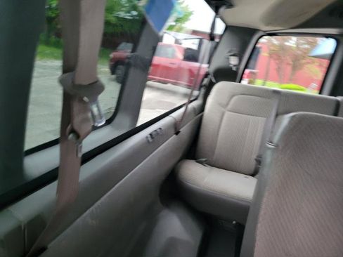 Used 2017 Chevrolet Express 3500 LT w/ LT Preferred Equipment Group RWD image 32