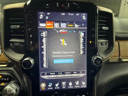 Used 2019 RAM 1500 Limited AWD/4WD image 11
