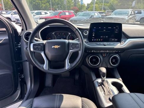 Used 2024 Chevrolet Blazer LT AWD/4WD image 15