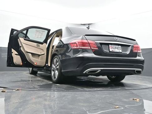 Used 2016 Mercedes-Benz E 350 4MATIC Sedan image 68