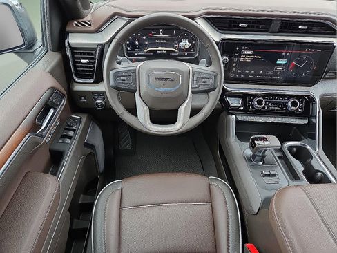 Used 2025 GMC Sierra 1500 Denali w/ Denali Reserve Package image 11