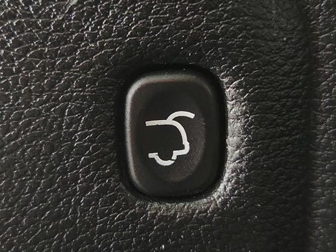 Used 2018 Dodge Durango SXT w/ Quick Order Package 2BB AWD/4WD image 30