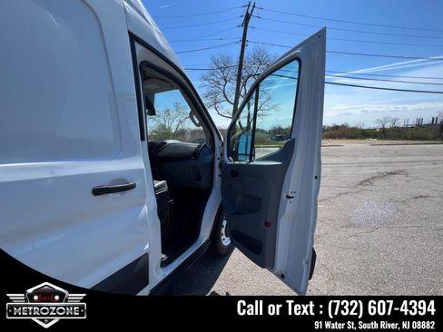 Used 2019 Ford Transit 250 148 High Roof image 25
