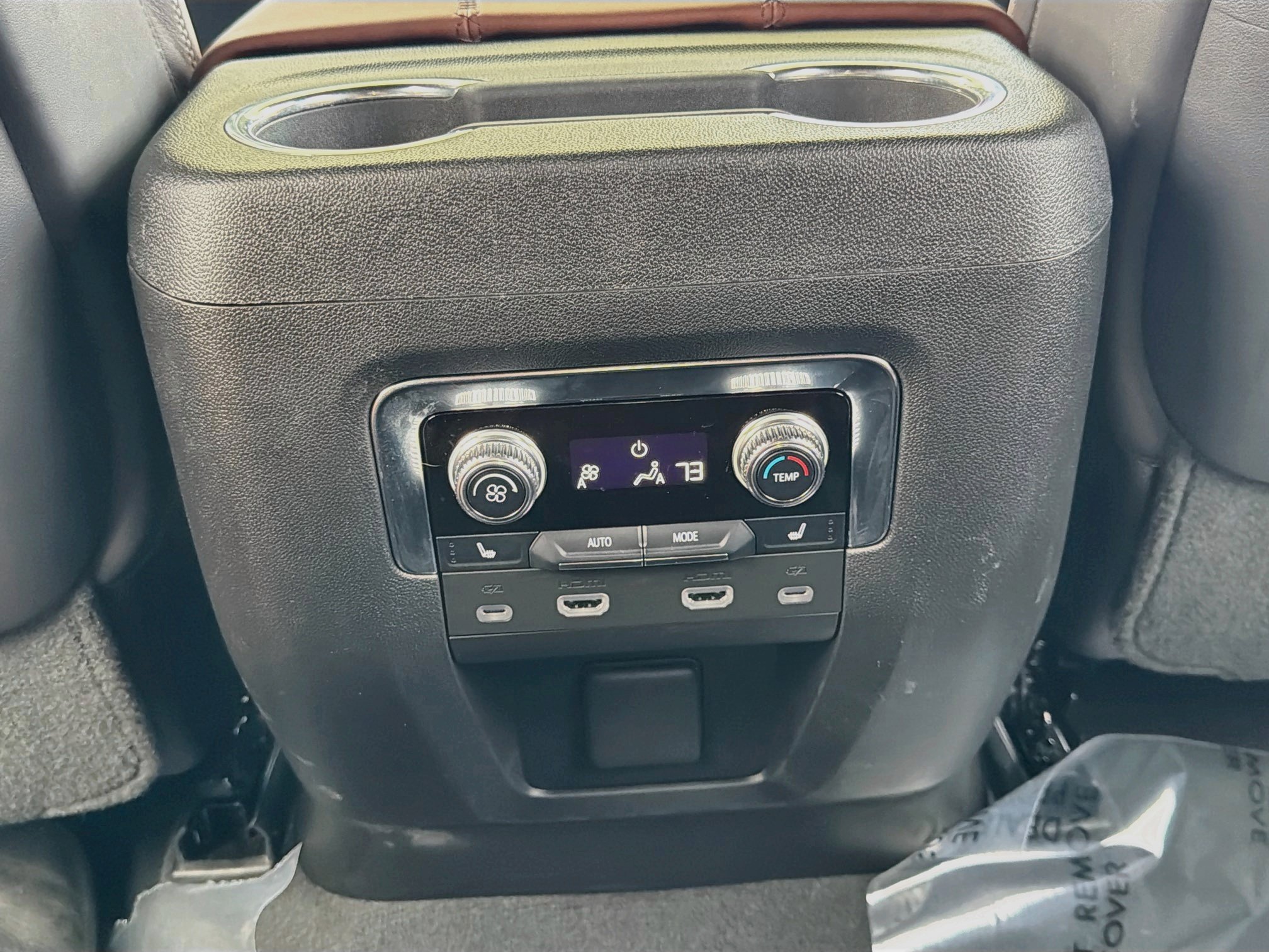 Used 2023 GMC Yukon Denali Ultimate AWD/4WD image 28