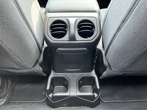 Used 2024 Jeep Wrangler Sport AWD/4WD image 17