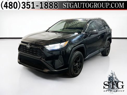 Used 2023 Toyota RAV4 LE AWD/4WD image 1