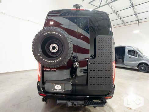 Used 2023 Mercedes-Benz Sprinter 2500 image 33