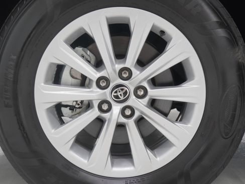Used 2024 Toyota Grand Highlander FWD image 32