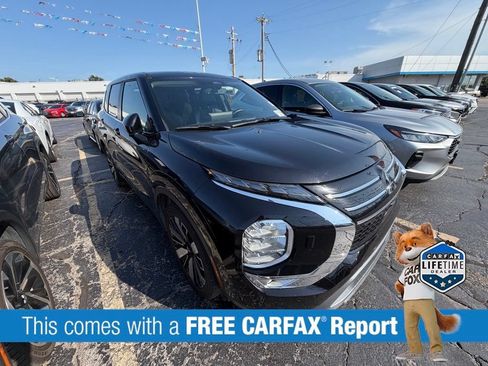 Used 2025 Mitsubishi Outlander SE AWD/4WD image 2