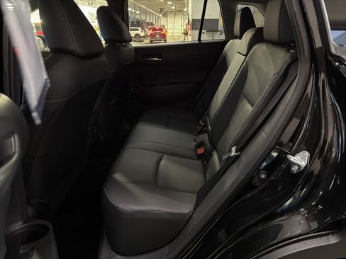 Used 2025 Toyota Corolla Cross XLE image 23