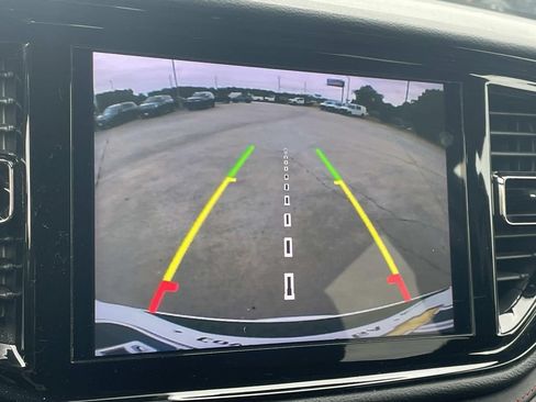 Used 2024 Dodge Durango GT AWD/4WD image 16