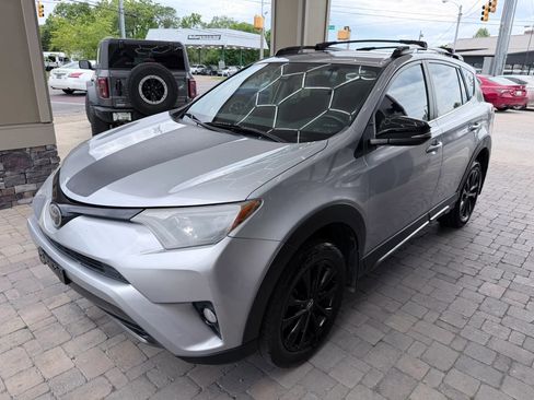 Used 2018 Toyota RAV4 Adventure AWD/4WD image 30
