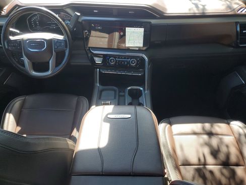 Used 2024 GMC Sierra 3500 Denali w/ Denali Reserve Package image 13