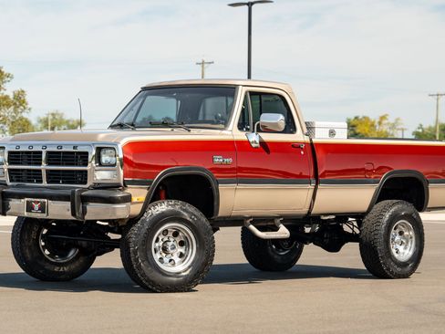 Used 1992 Dodge D/W Truck 350 image 1