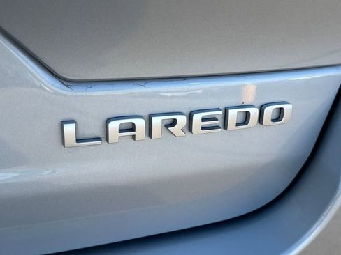 Used 2024 Jeep Grand Cherokee Laredo X w/ Trailer Tow Package AWD/4WD image 6