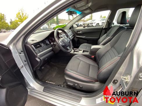 Used 2015 Toyota Camry SE FWD image 28