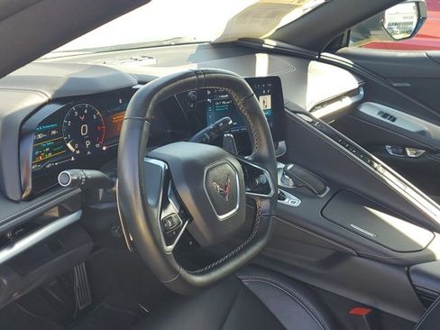 Used 2024 Chevrolet Corvette Stingray Convertible image 12