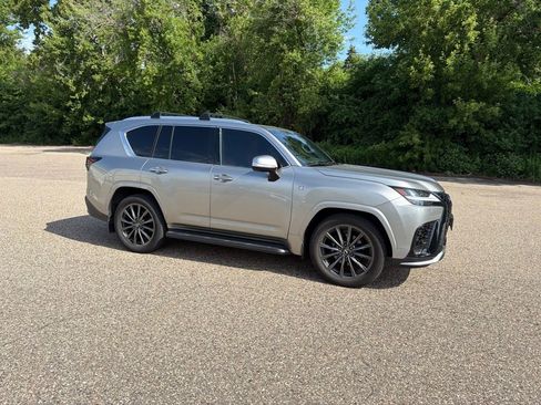 Used 2024 Lexus LX 600 F Sport AWD/4WD image 19